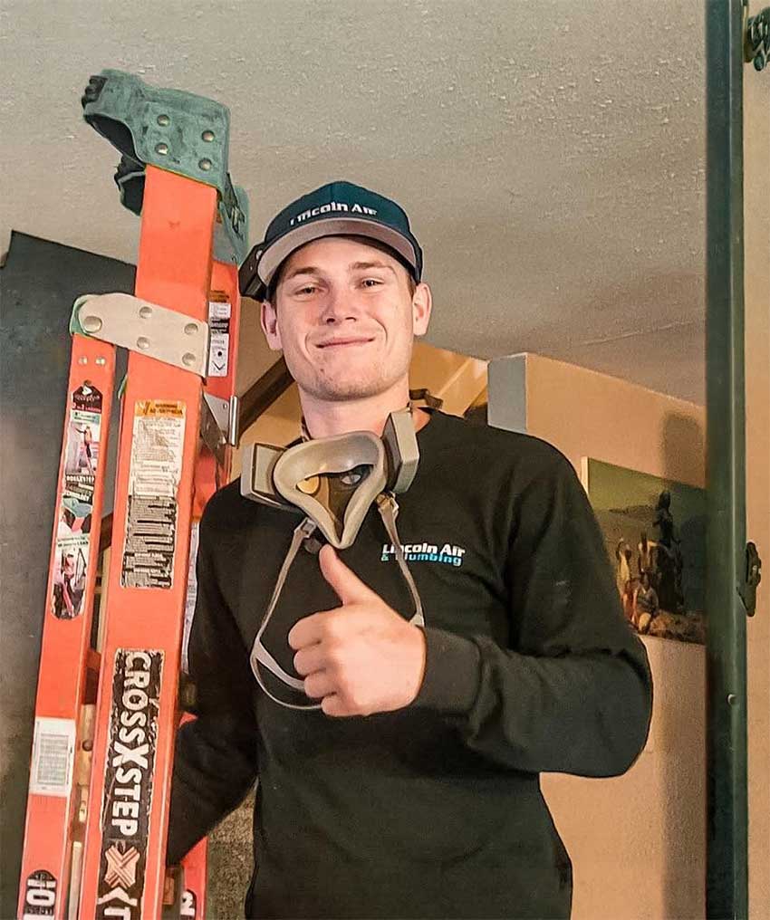 lincoln-air-and-plumbing-technician